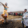 Традиционно, зиму изгоняют, сжигая чучело в женской одежде — newsvl.ru